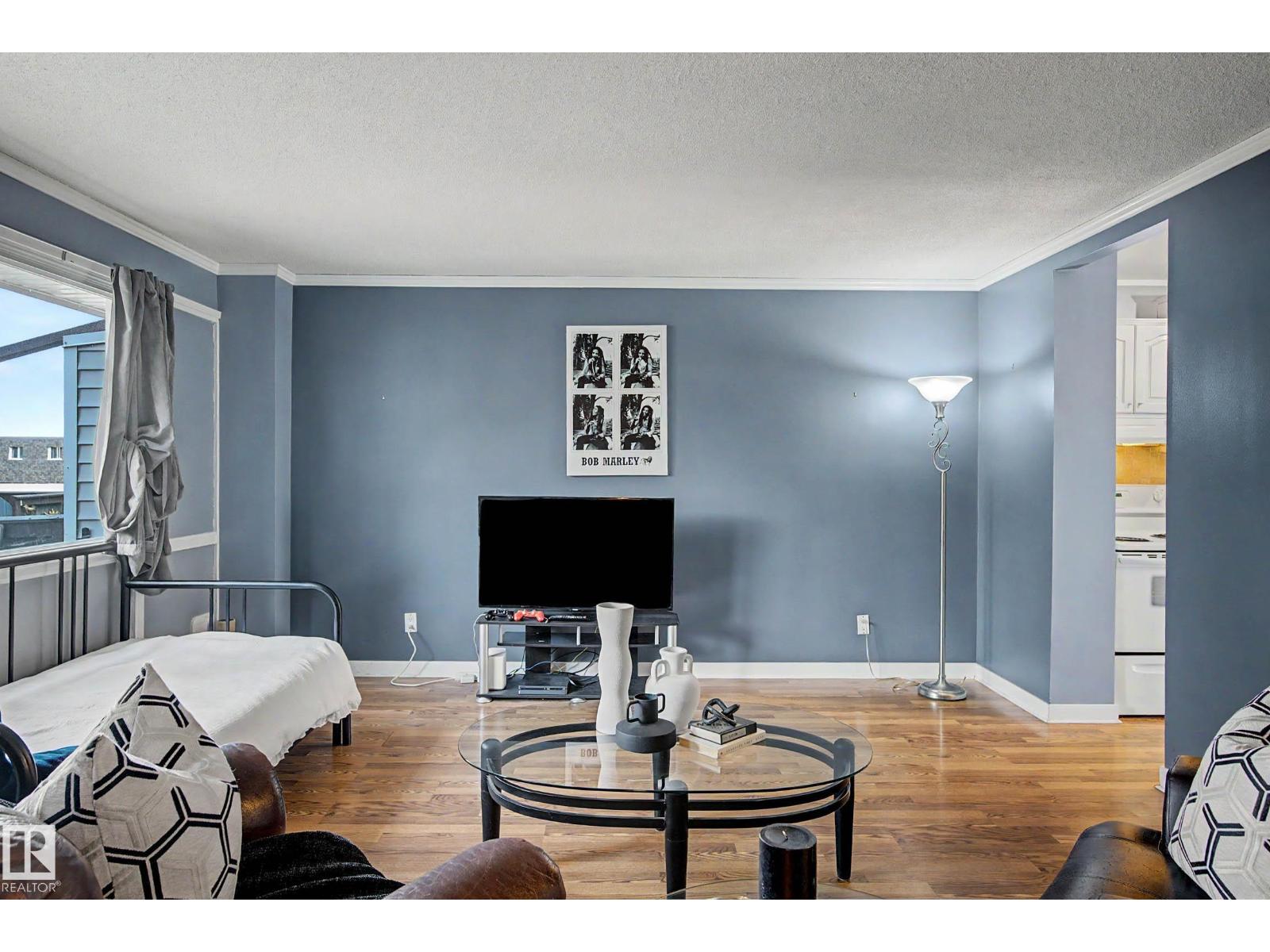 219 VILLAGE ON THE GREEN GR NW - 4