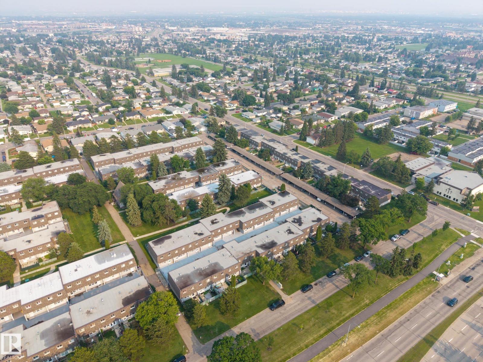 219 VILLAGE ON THE GREEN GR NW - 39