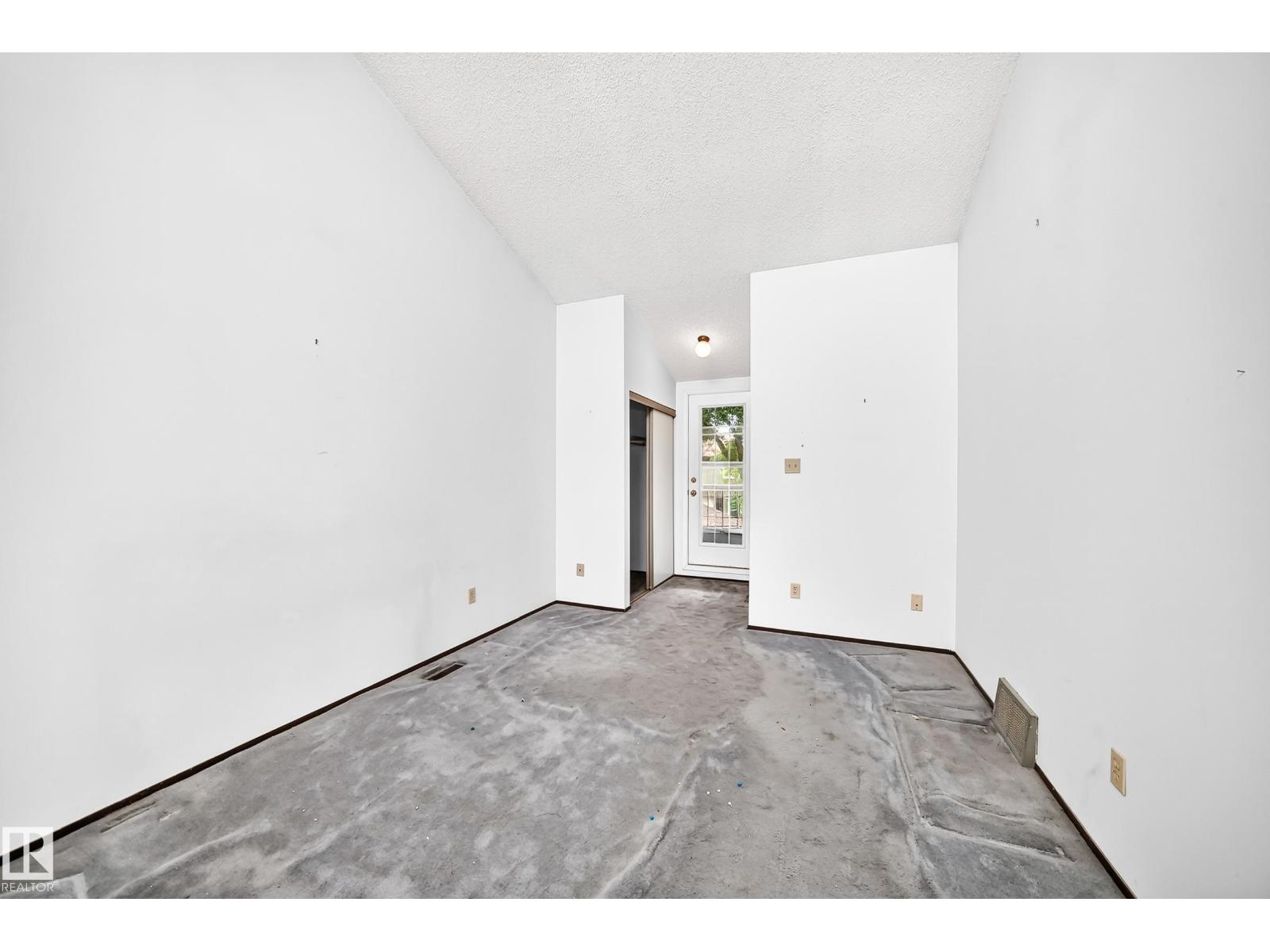 #38 2020 105 ST NW — photo 30