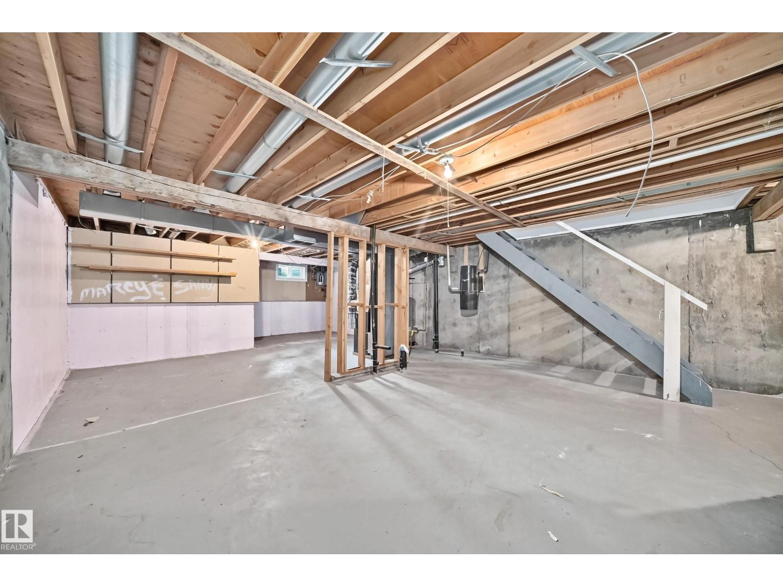 #38 2020 105 ST NW — photo 36
