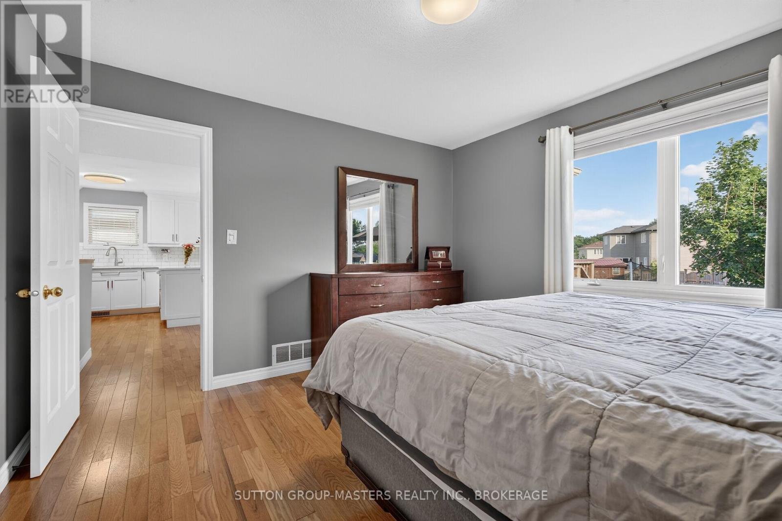 192 KILDARE AVENUE W - 20