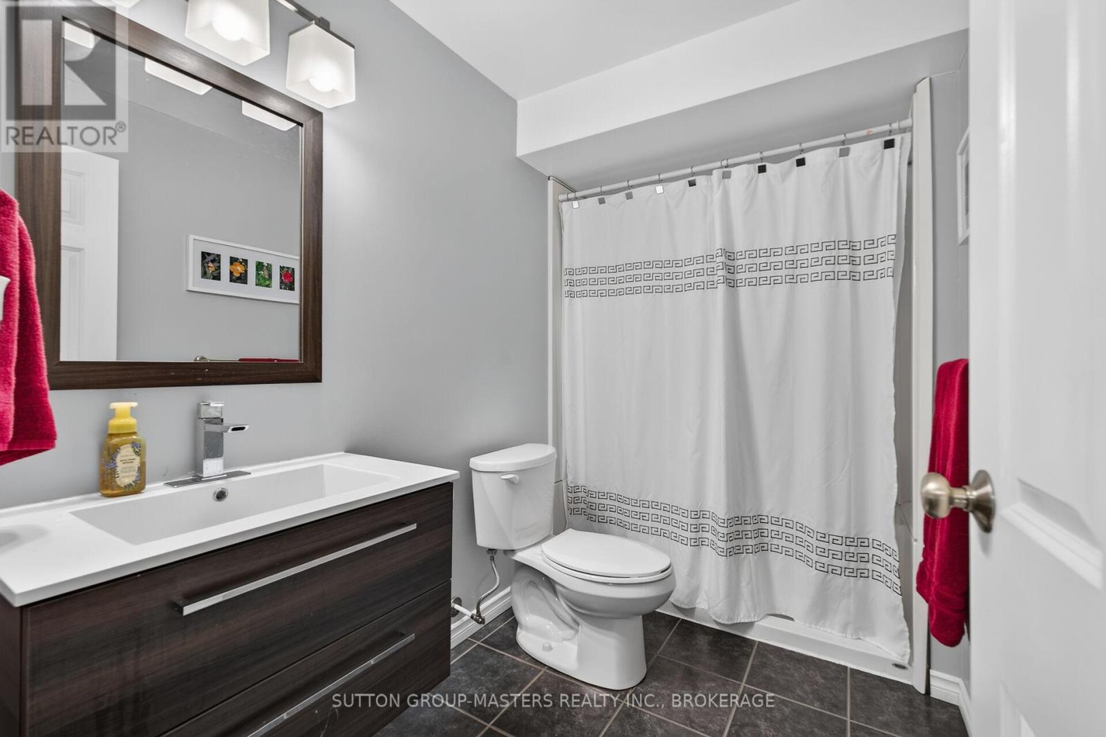 192 KILDARE AVENUE W - 31