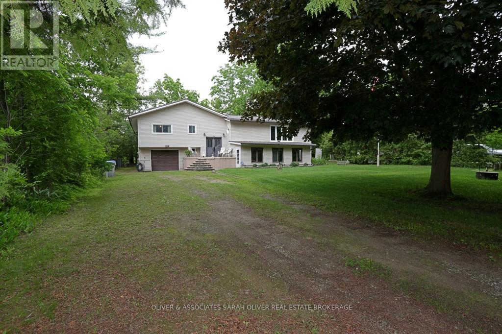 6386 VICTORIA AVENUE - 4