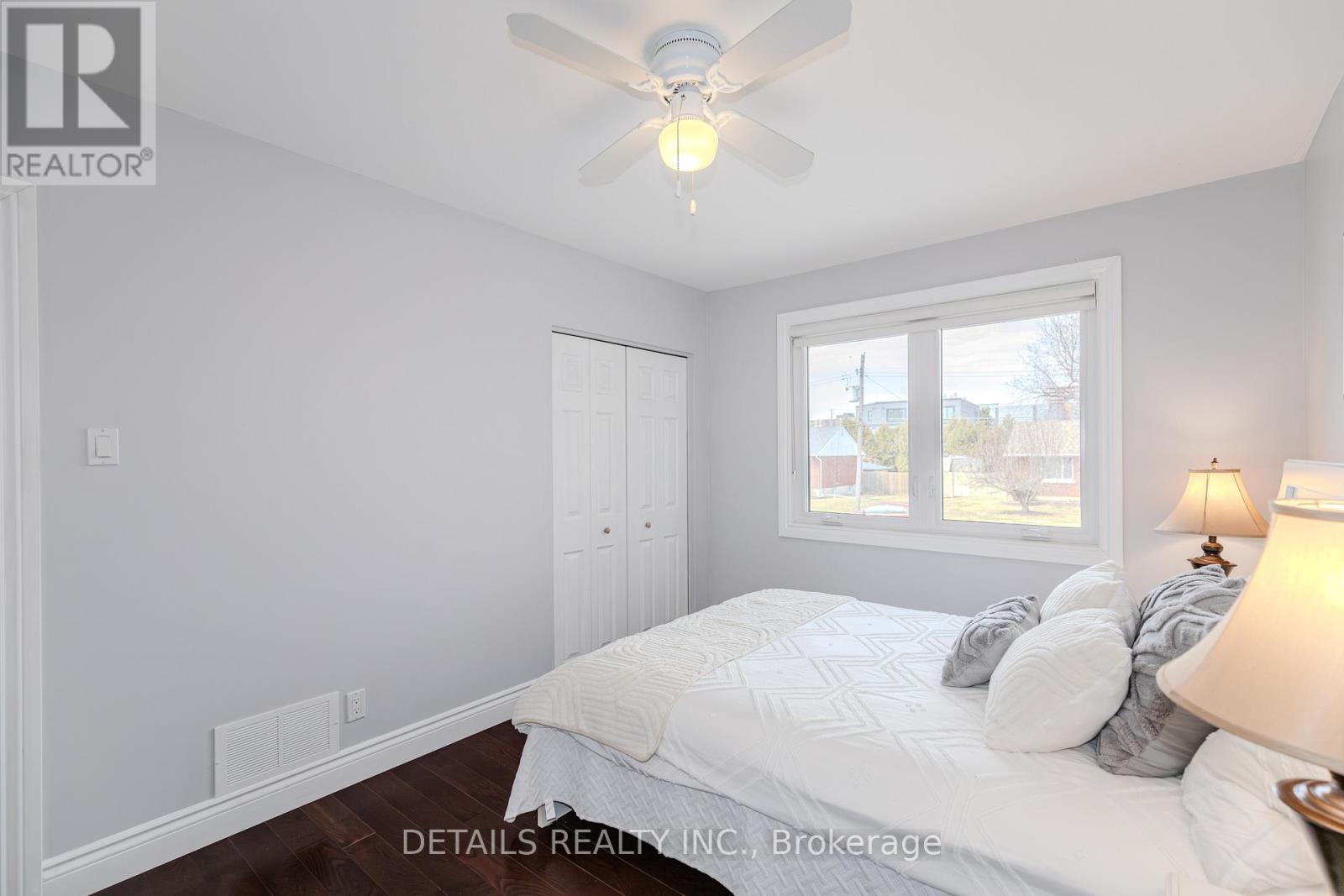 7 KERRY CRESCENT - 19