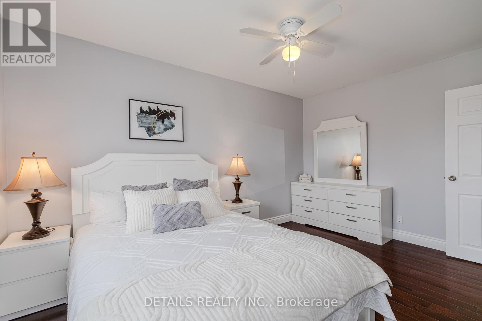 7 KERRY CRESCENT - 21
