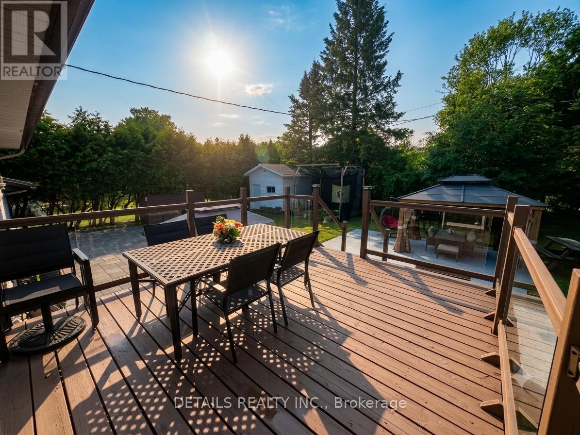 7 KERRY CRESCENT - 47