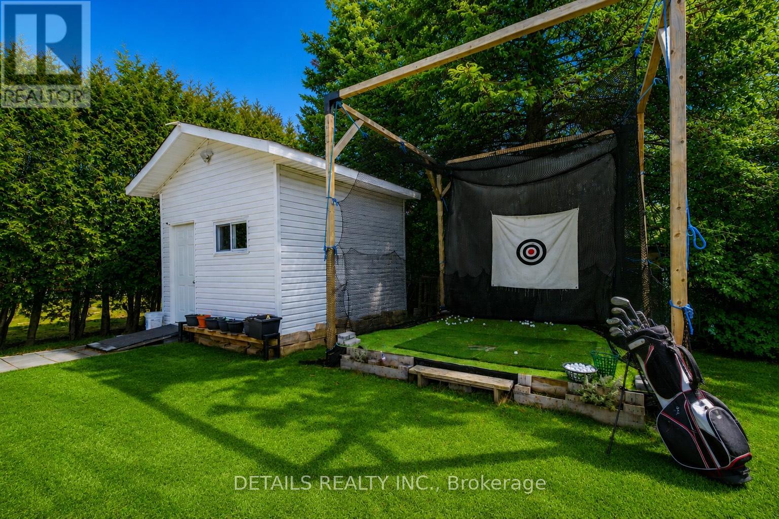7 KERRY CRESCENT - 49
