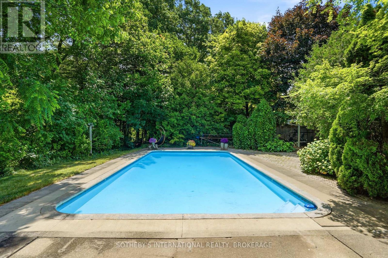 22 COLONEL BUTLER CRESCENT - 12