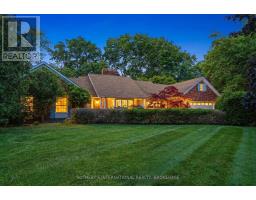 22 COLONEL BUTLER CRESCENT