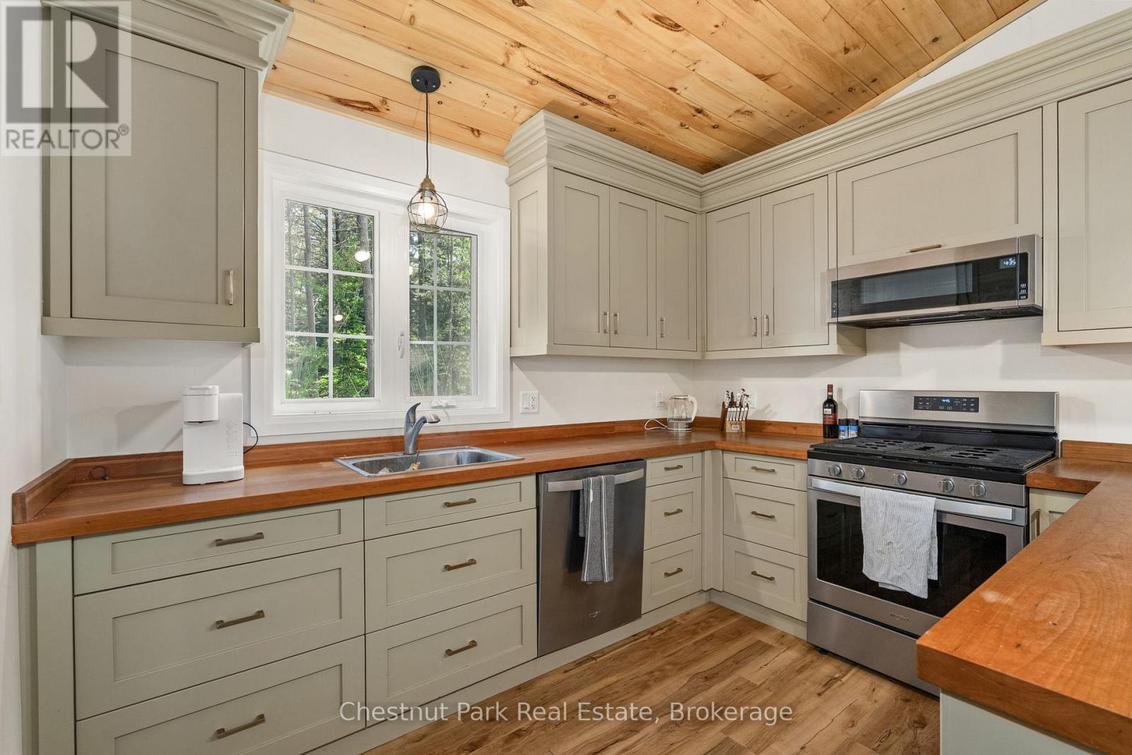 2698 OLD MUSKOKA ROAD - 40