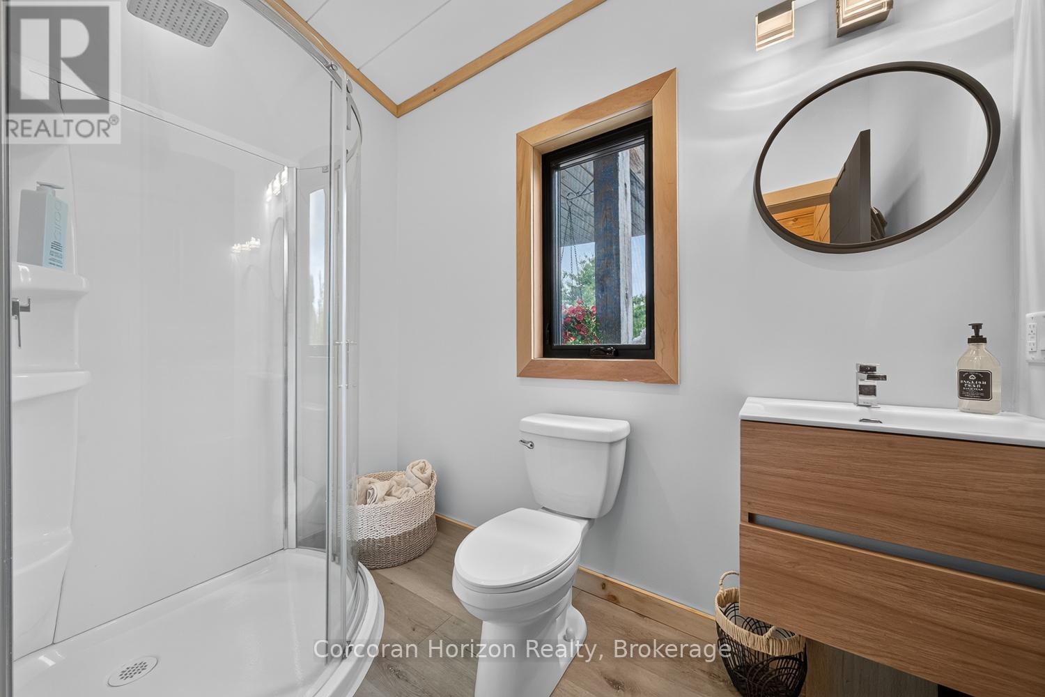 9 SILVER BIRCH CIRCLE N - 22
