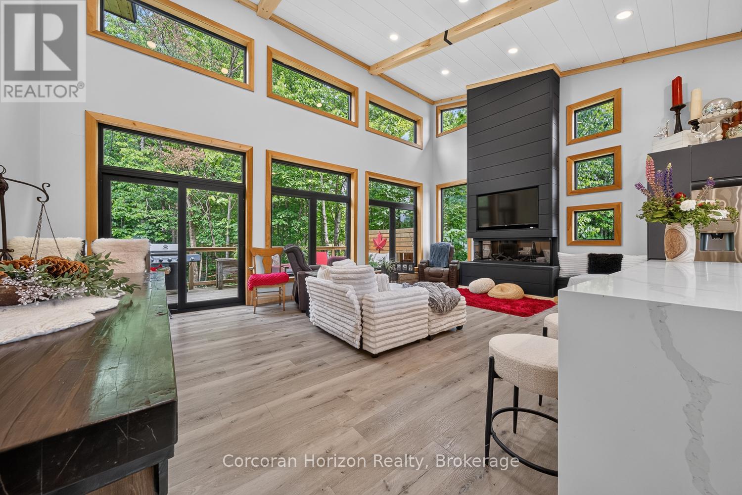 9 SILVER BIRCH CIRCLE N - 25