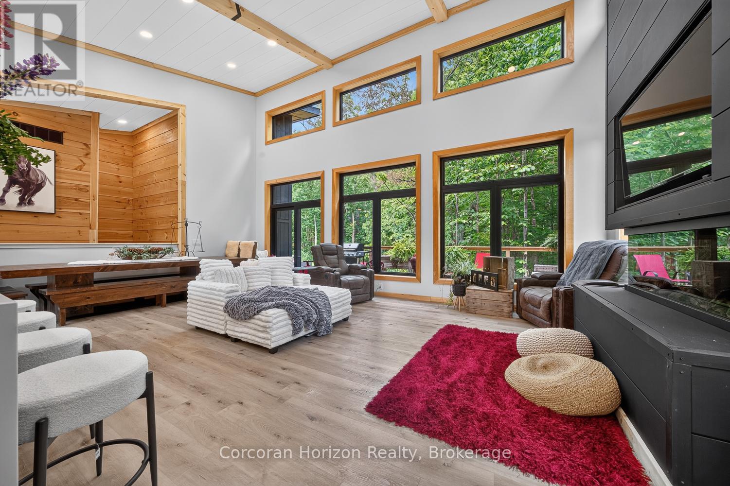 9 SILVER BIRCH CIRCLE N - 26