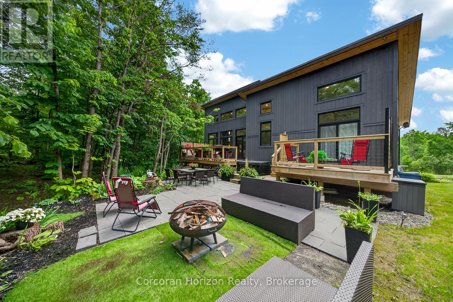 9 SILVER BIRCH CIRCLE N - 4