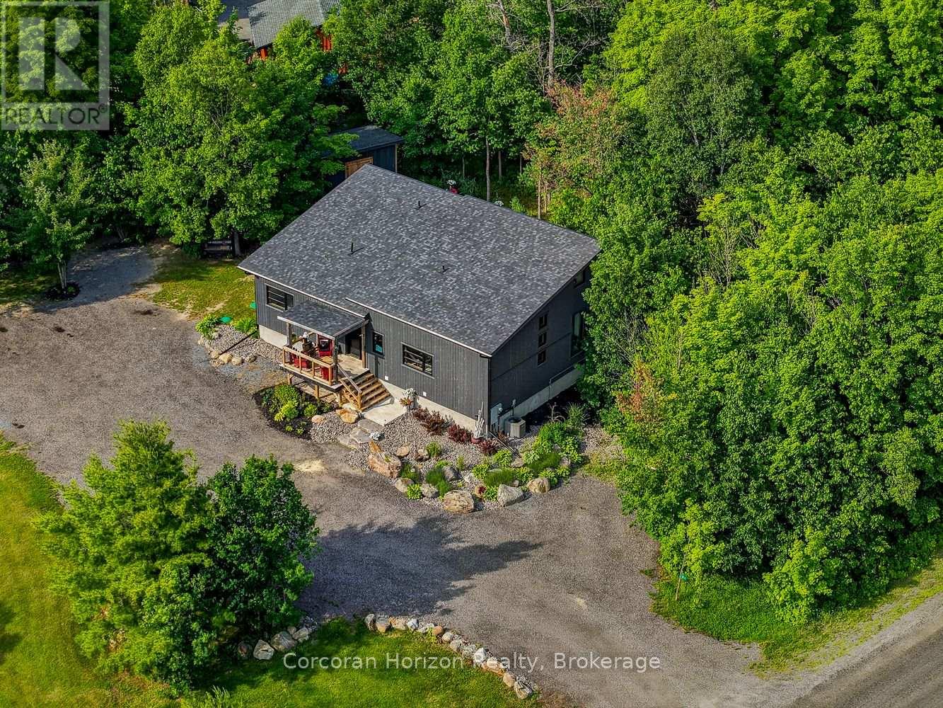 9 SILVER BIRCH CIRCLE N - 49