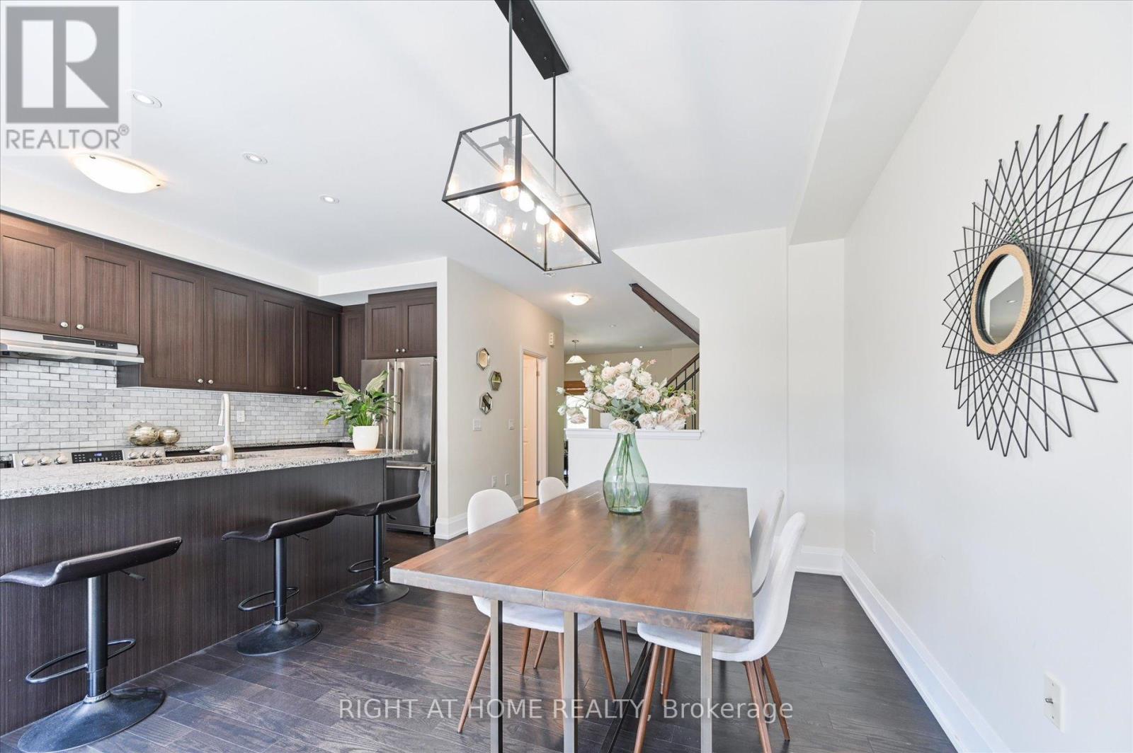 18 KENNETH WOOD CRESCENT - 13