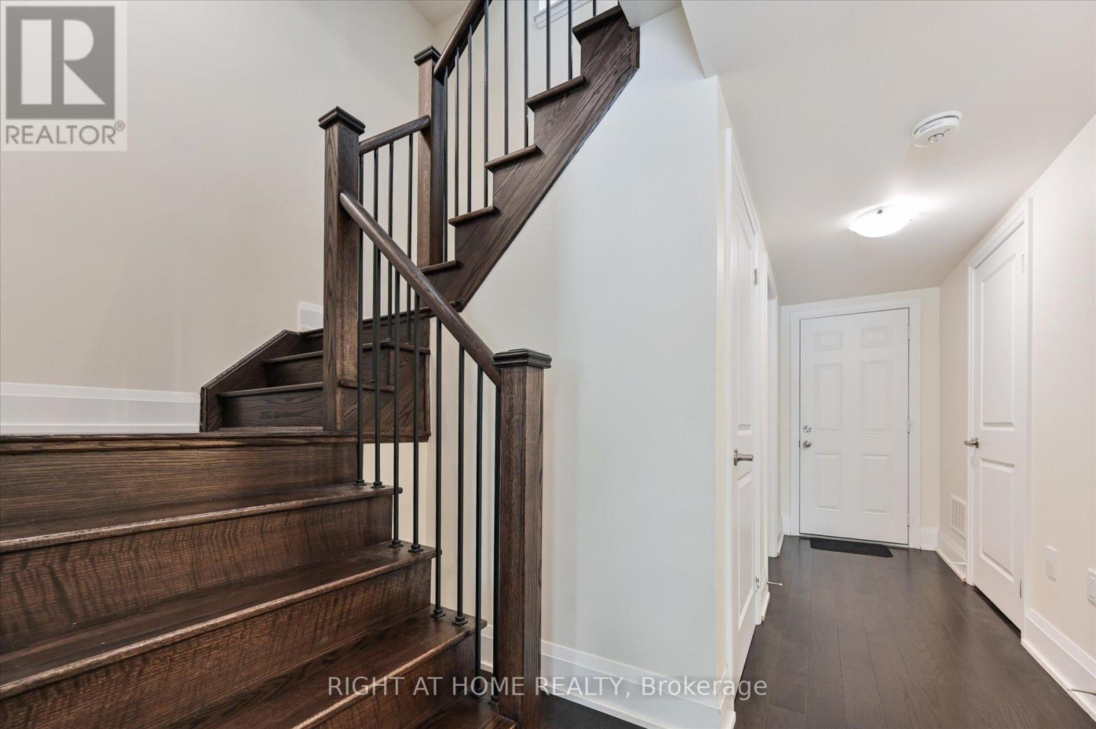 18 KENNETH WOOD CRESCENT - 6