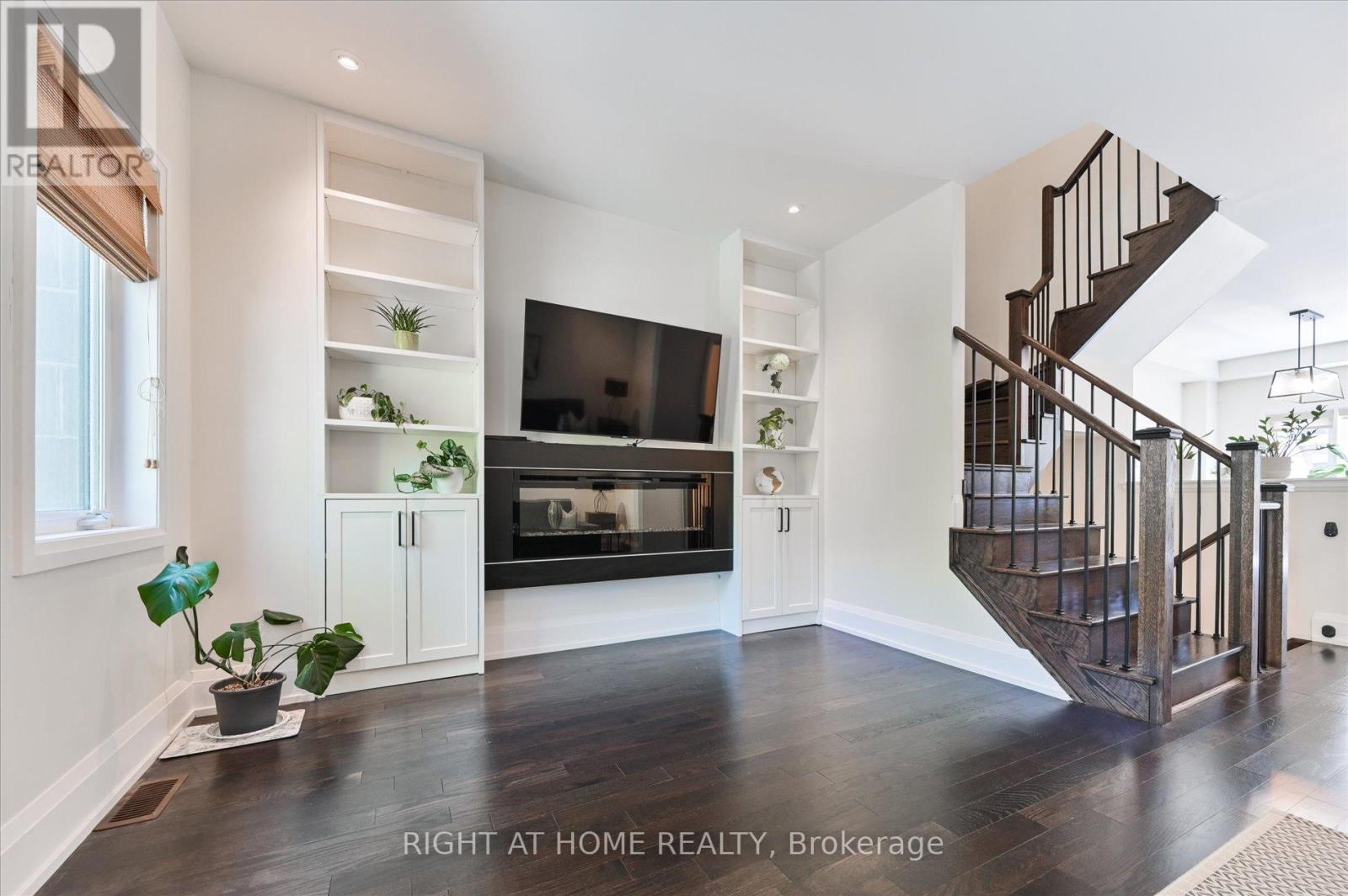 18 KENNETH WOOD CRESCENT - Image 9