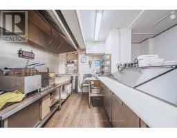 582 Yonge Street, Toronto, ON M4Y1Z3 Photo 12