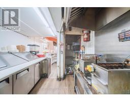 582 Yonge Street, Toronto, ON M4Y1Z3 Photo 13