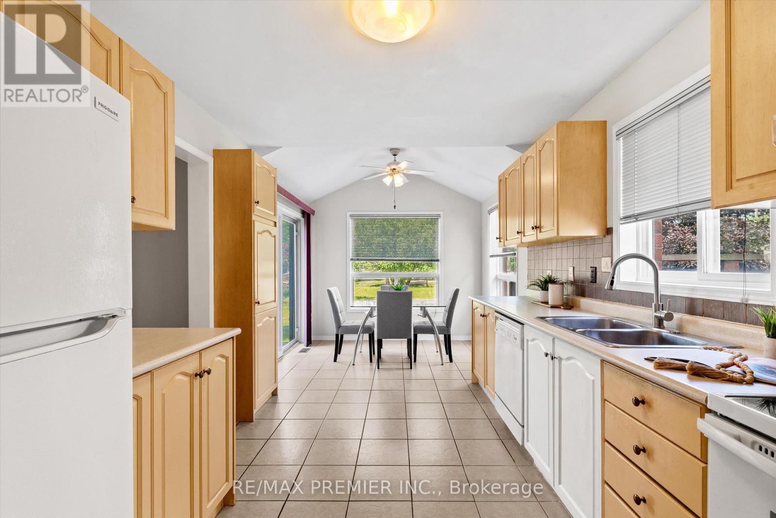 2272 WARRINGTON WAY - 5
