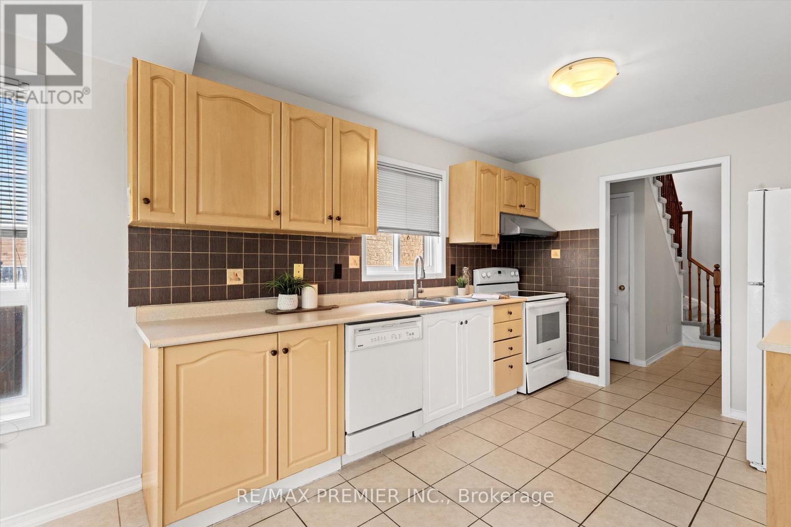 2272 WARRINGTON WAY - 7