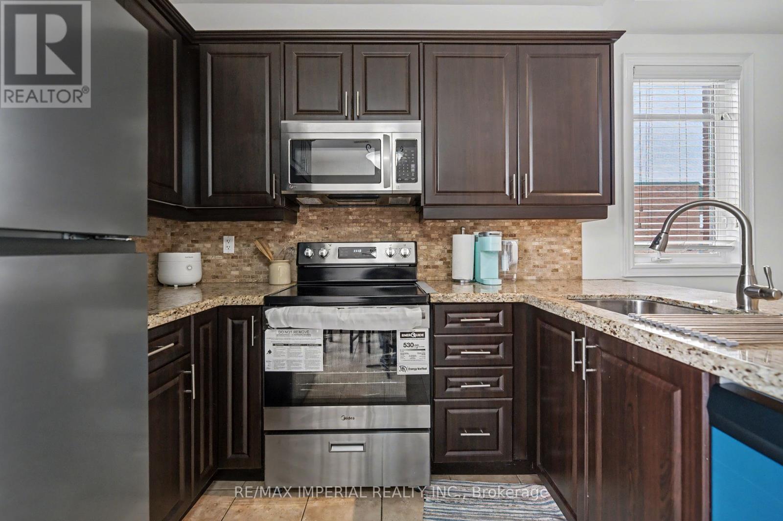 #2 2964 ISLINGTON AVENUE - 14