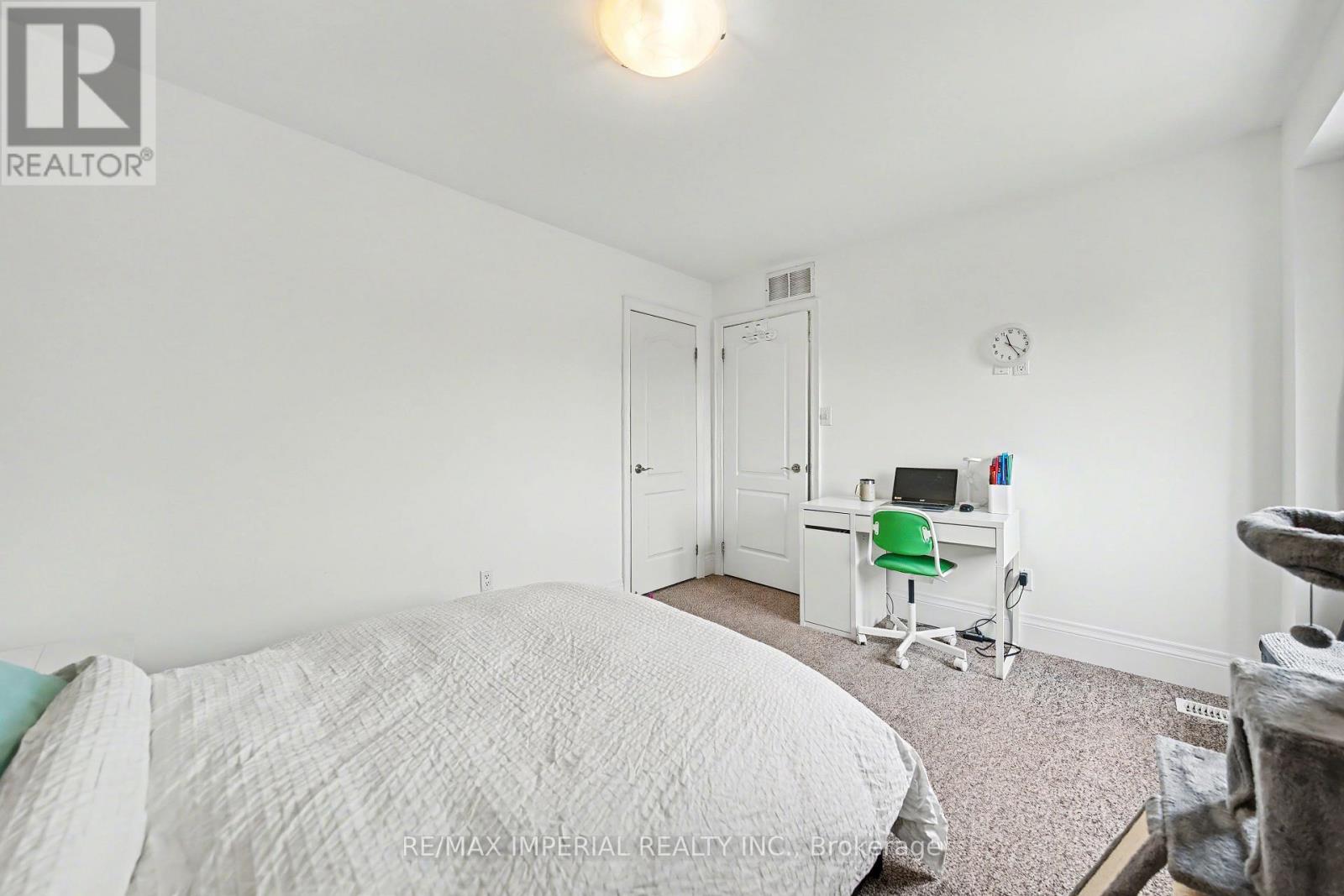 #2 2964 ISLINGTON AVENUE - 18