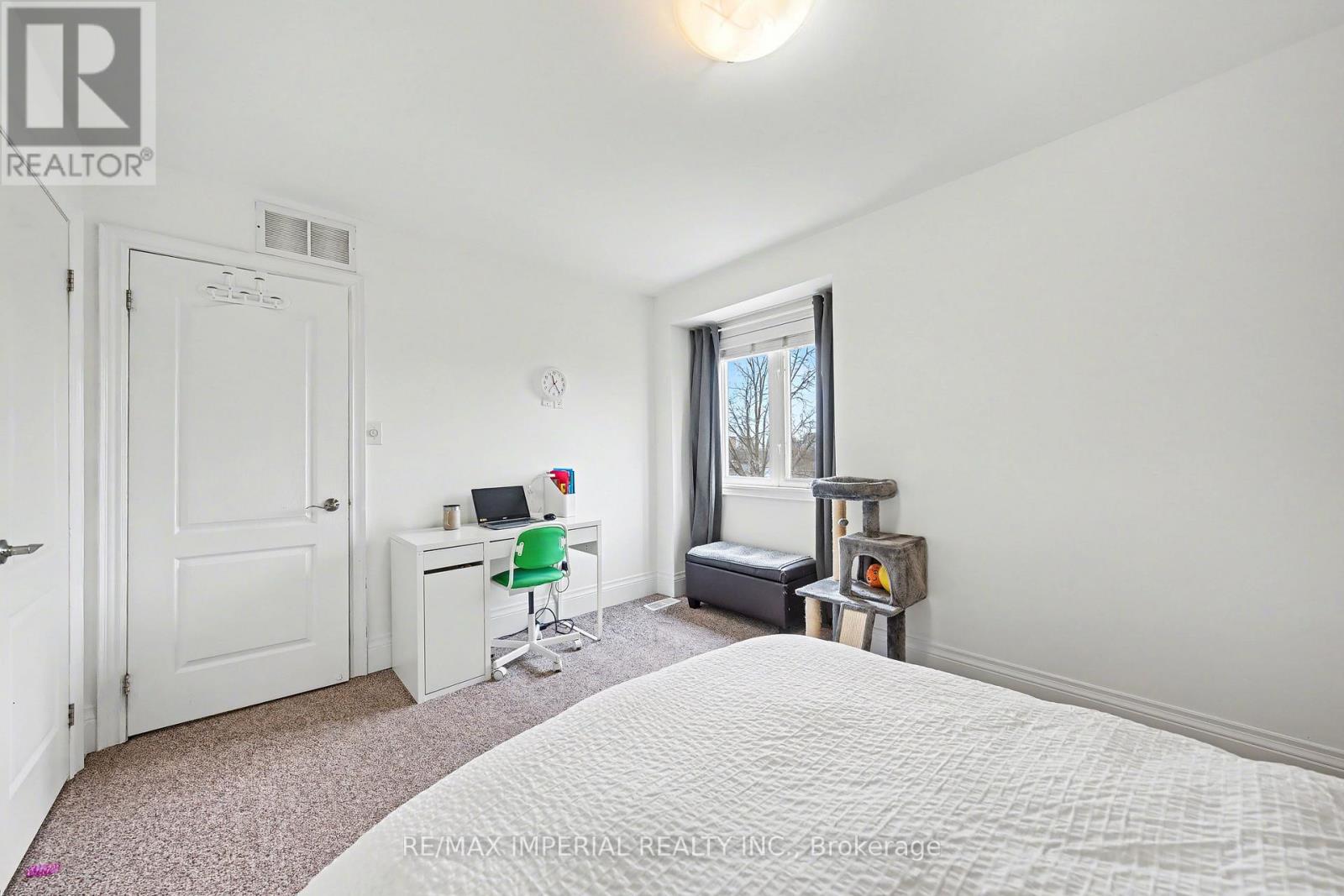 #2 2964 ISLINGTON AVENUE - 19