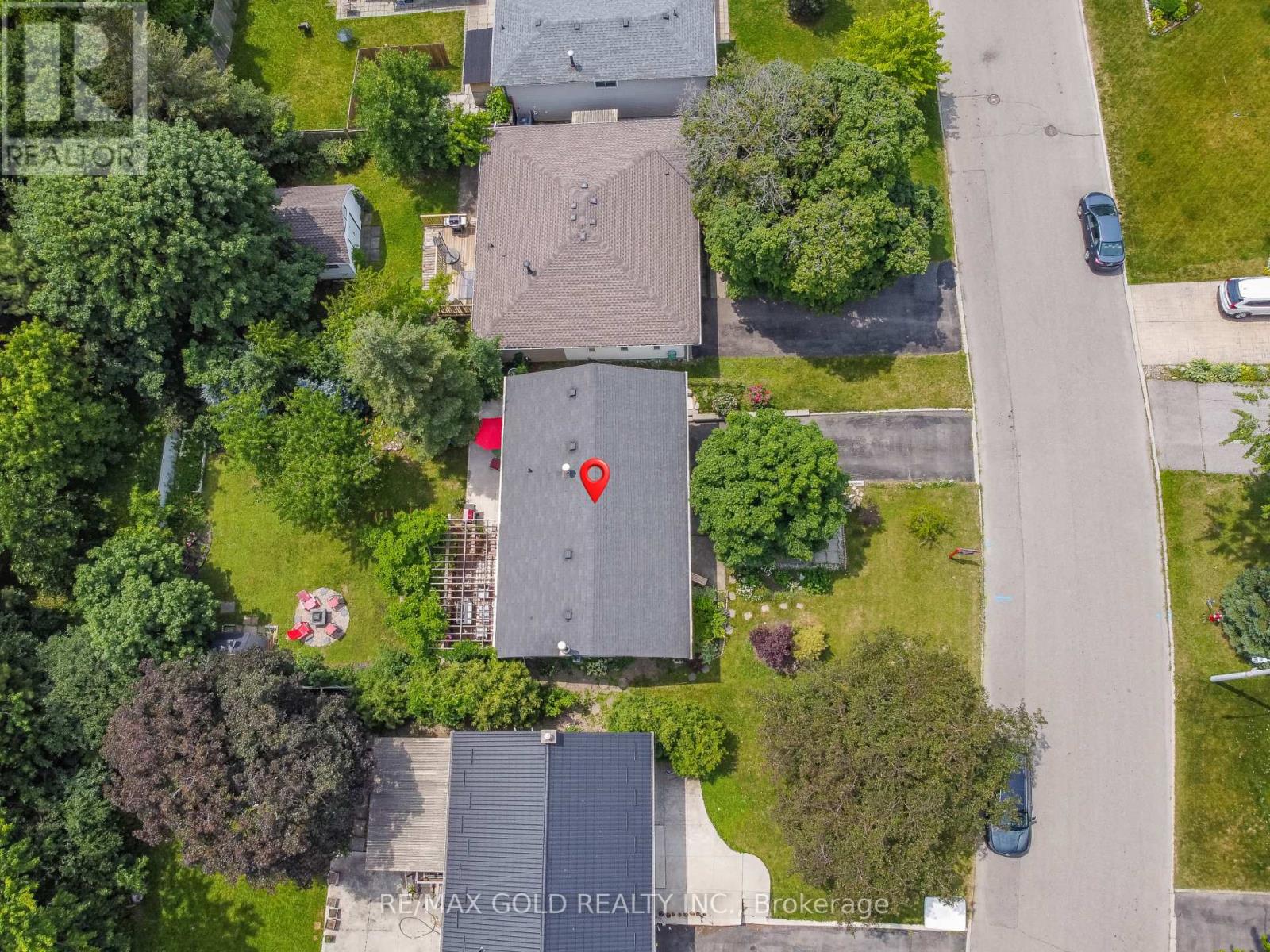 18 DRURY CRESCENT - 5