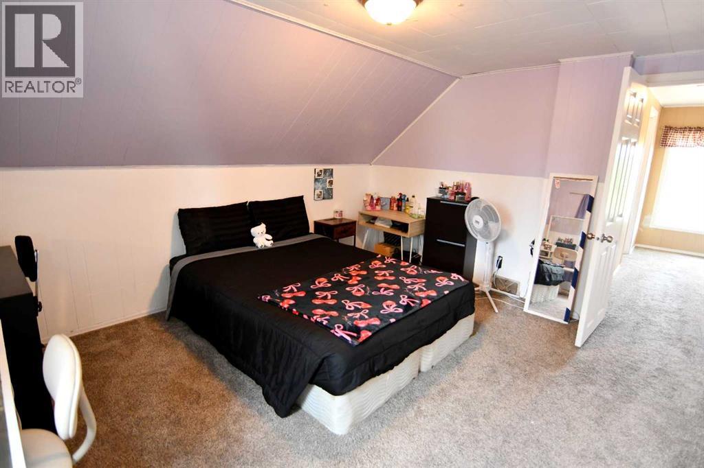 Upper Bedroom 3