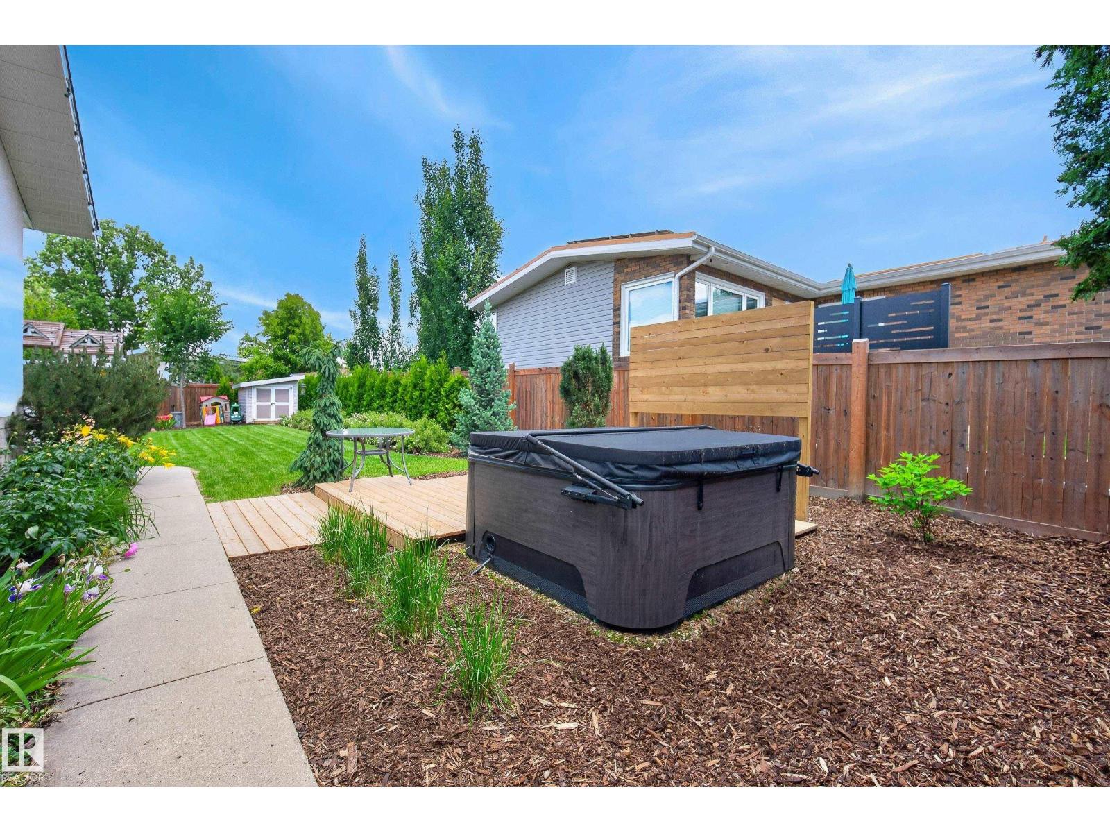 10936 35A AV NW — photo 40