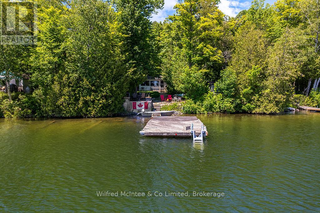 48 MAPLE DRIVE - 19