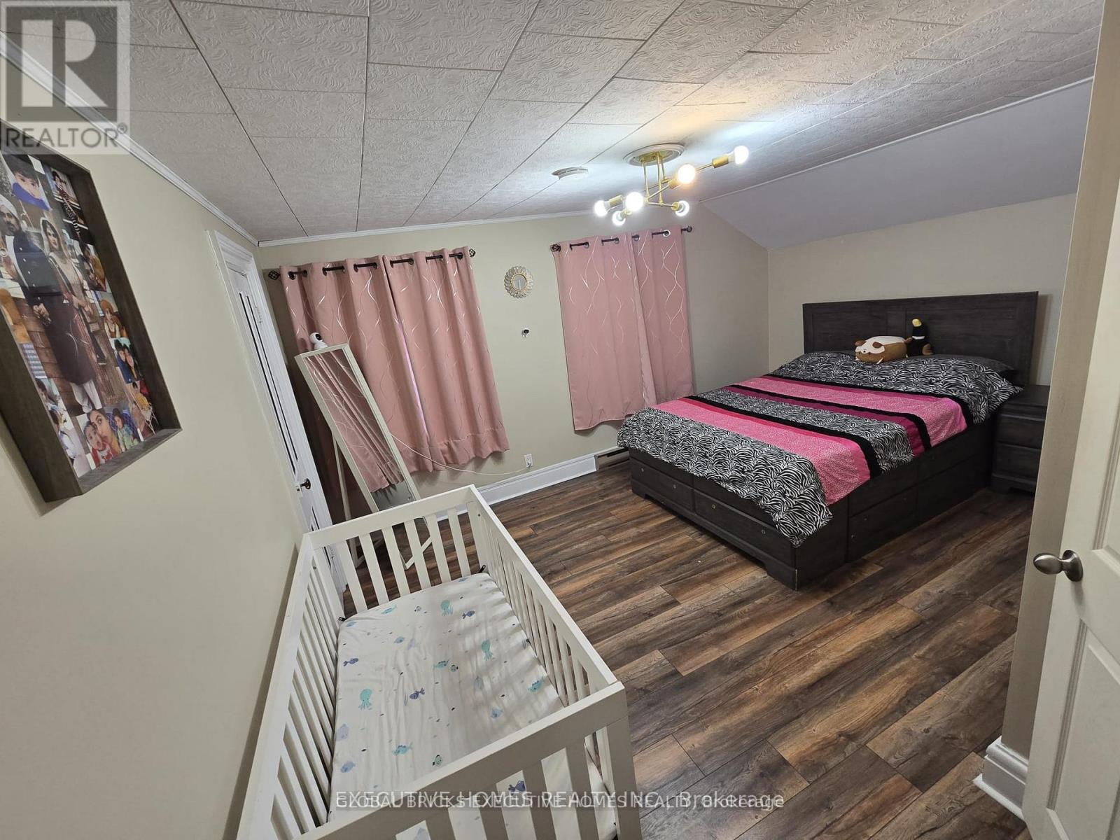 19 CEDAR STREET - 19