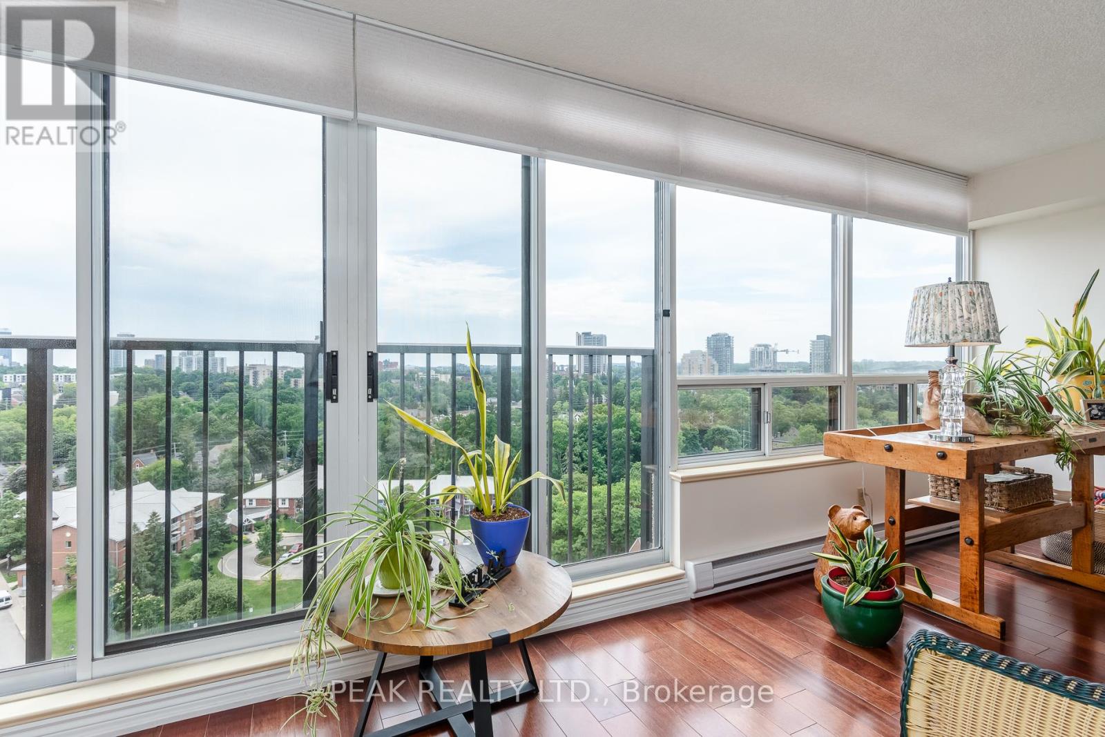#1603 6 WILLOW STREET - Image 25