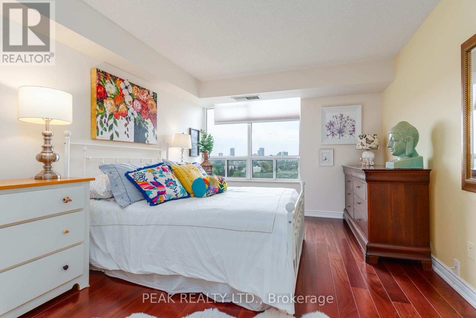 #1603 6 WILLOW STREET - Image 27