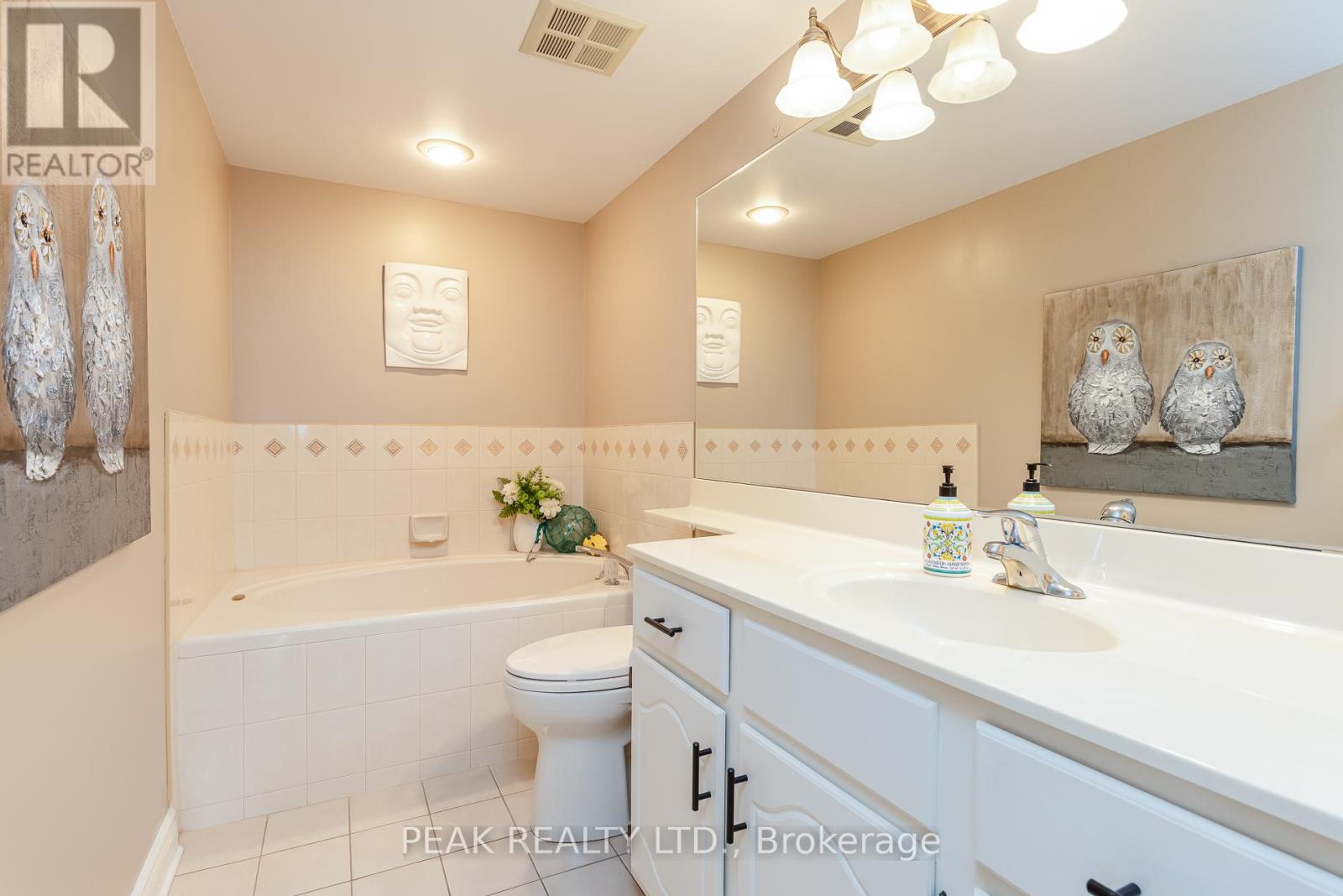 #1603 6 WILLOW STREET - Image 30