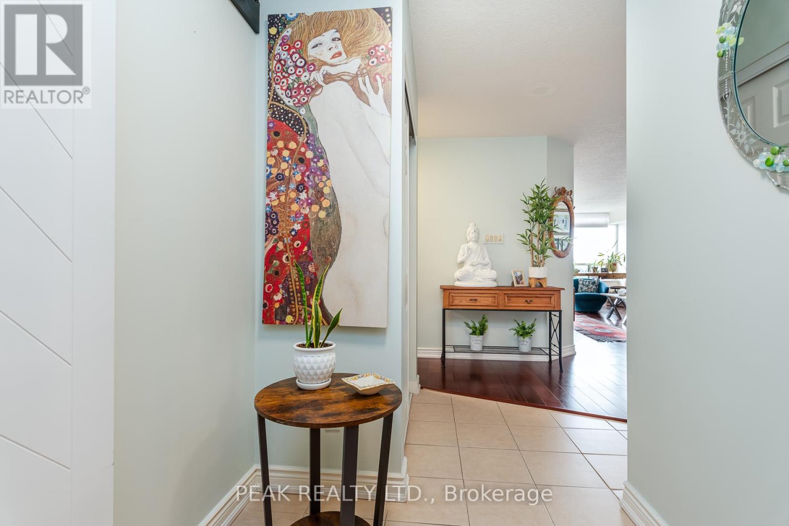 #1603 6 WILLOW STREET - Image 8