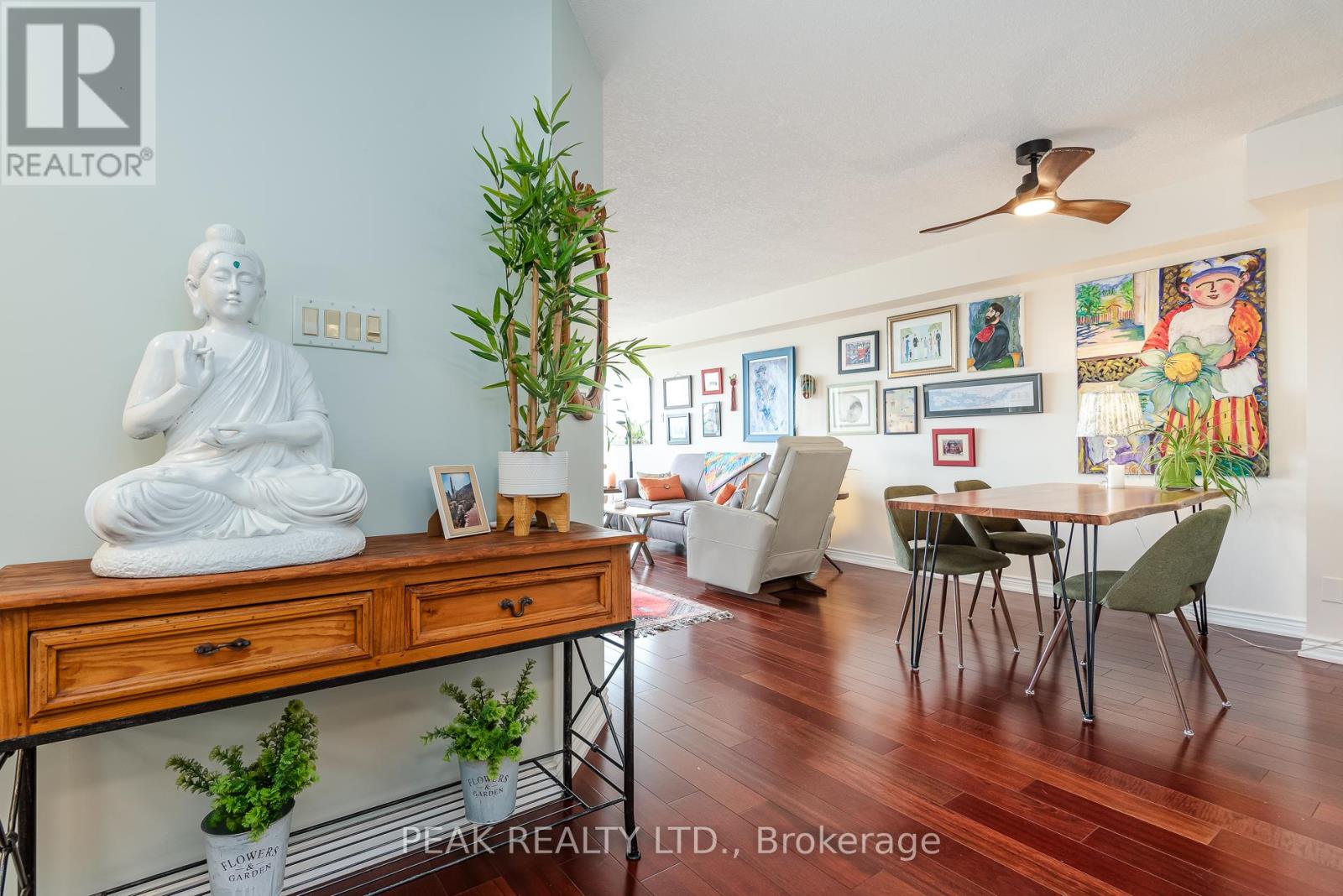 #1603 6 WILLOW STREET - Image 9
