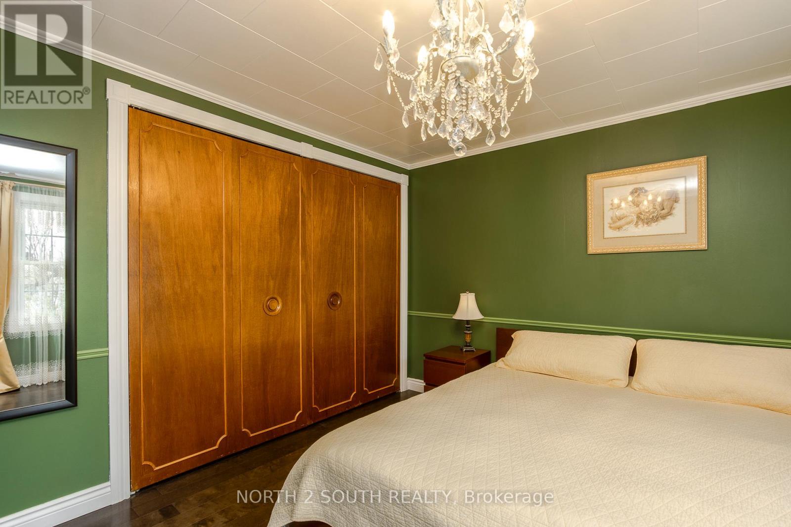 1146 HONEY HARBOUR ROAD - 11