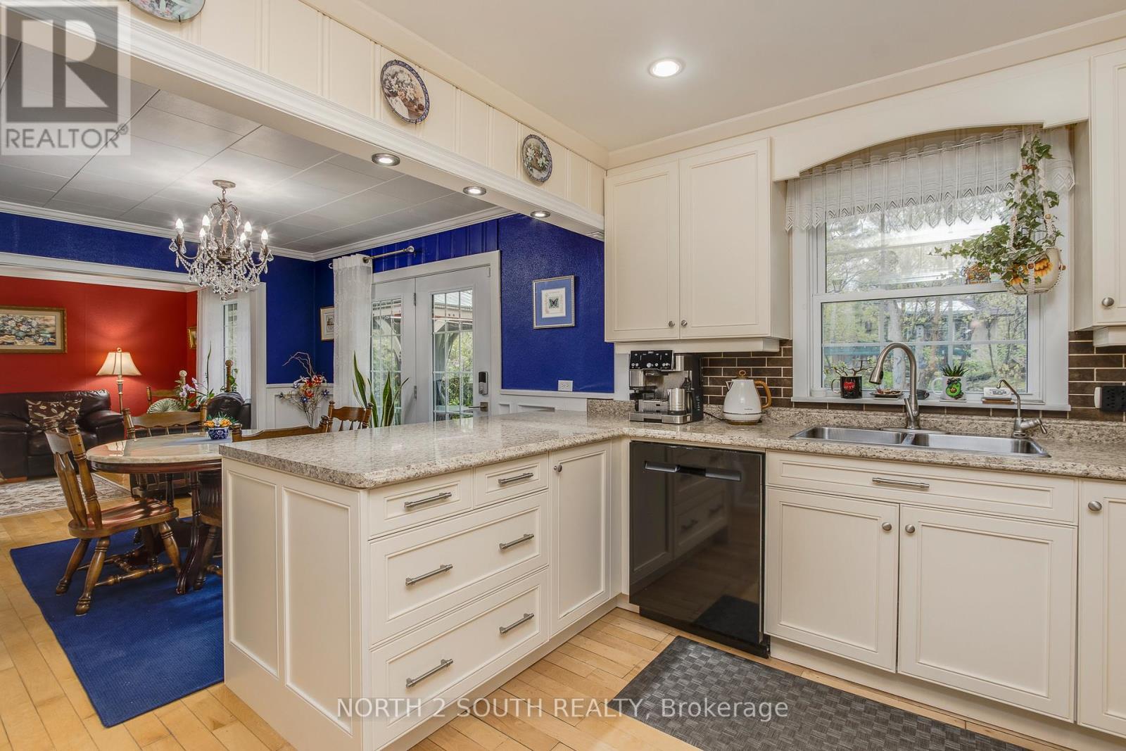 1146 HONEY HARBOUR ROAD - 19