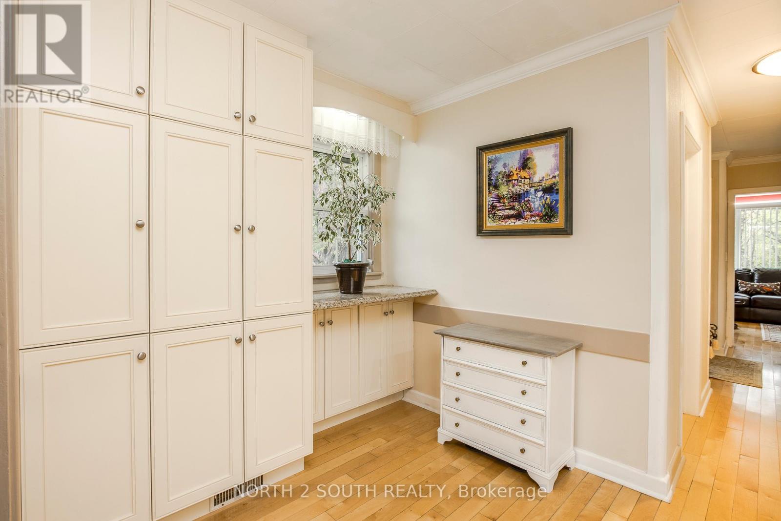 1146 HONEY HARBOUR ROAD - 21