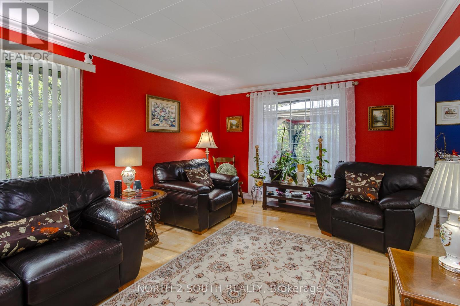 1146 HONEY HARBOUR ROAD - 25