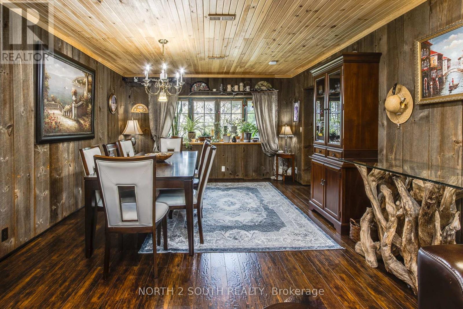 1146 HONEY HARBOUR ROAD - 31