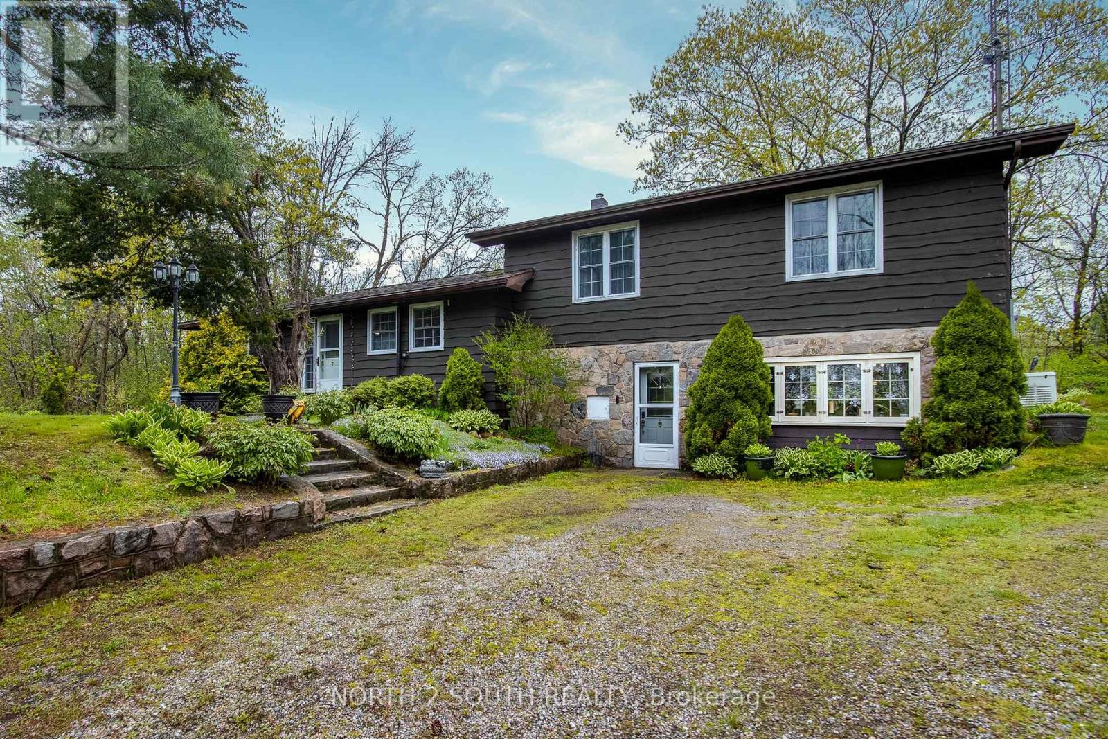 1146 HONEY HARBOUR ROAD - Image 37