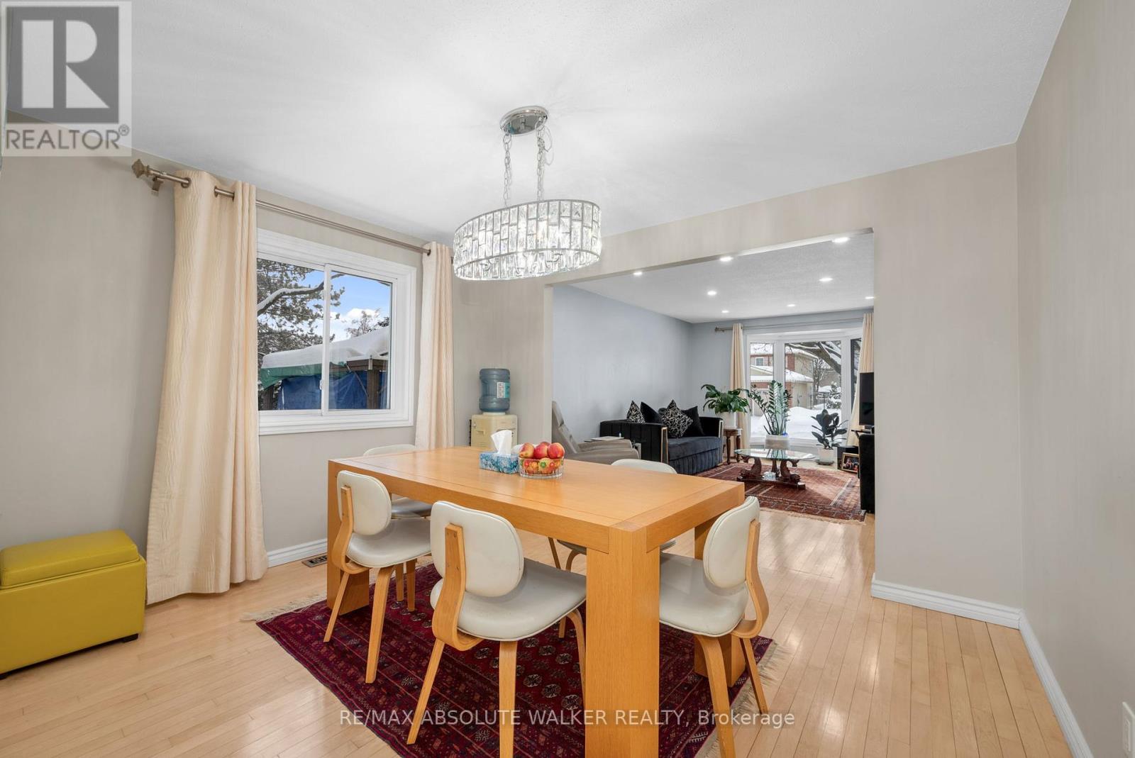 1849 MONTEREAU AVENUE - 12