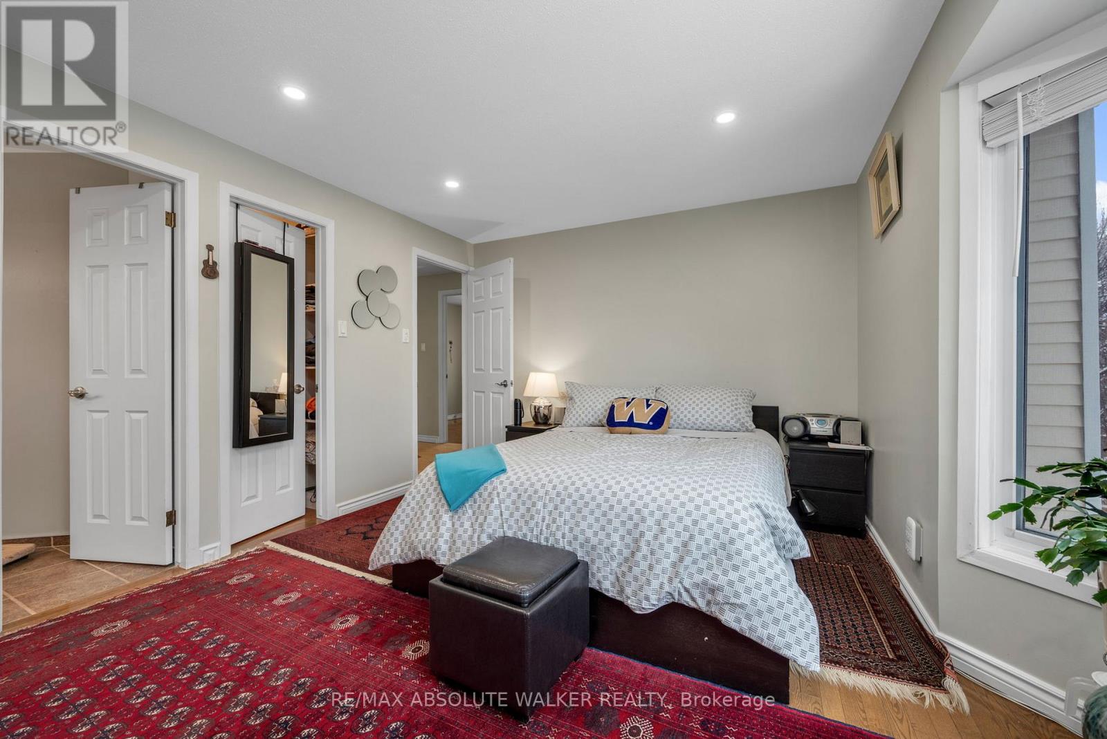1849 MONTEREAU AVENUE - 24