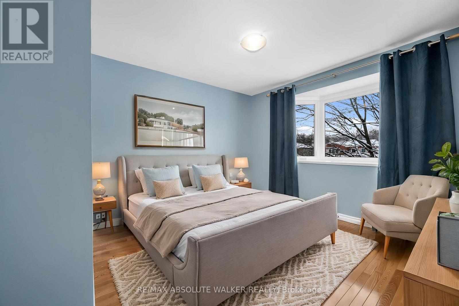 1849 MONTEREAU AVENUE - 27