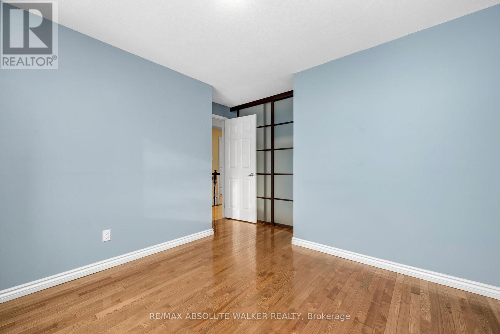 1849 MONTEREAU AVENUE - 30