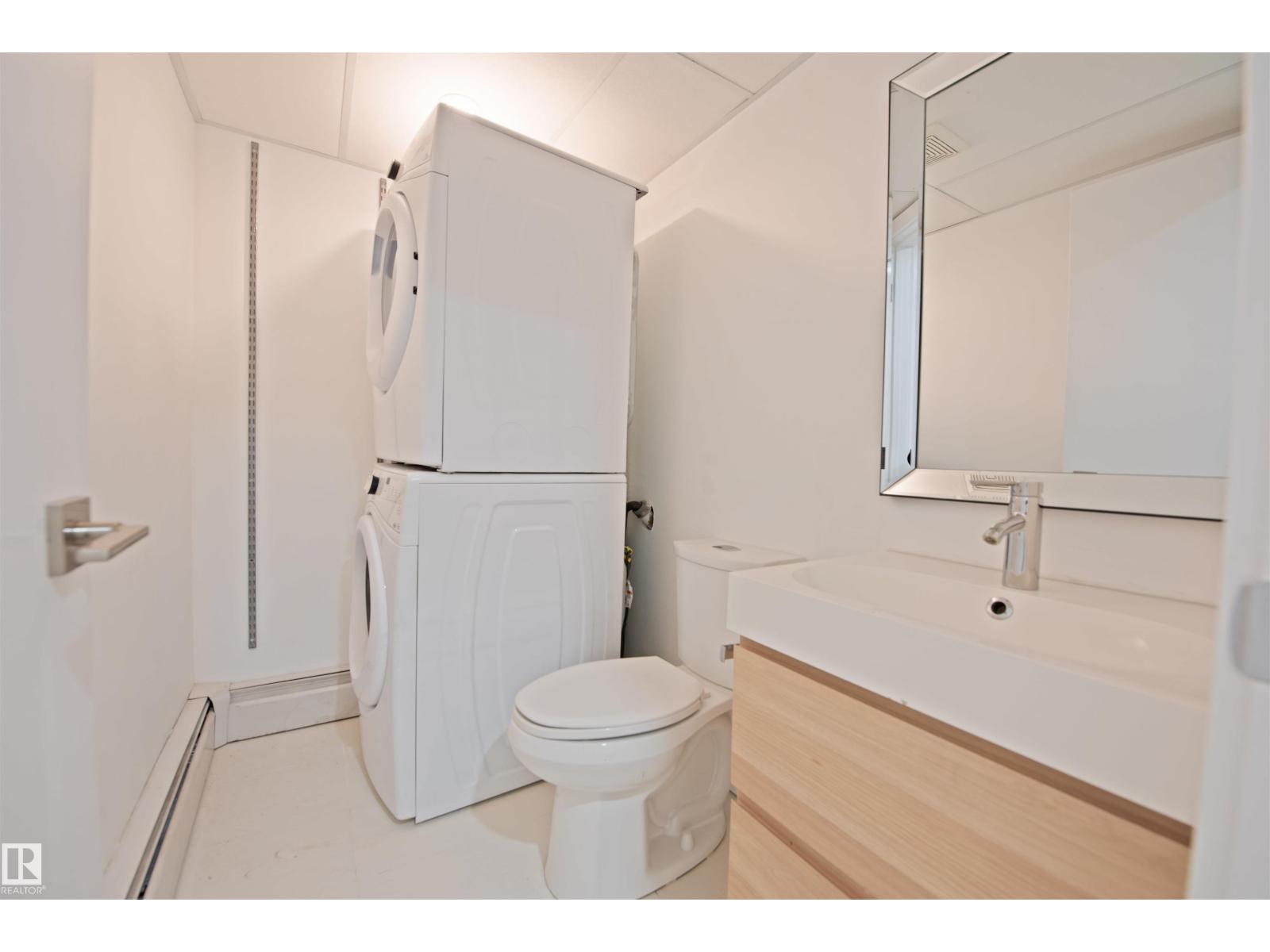 #1 10032 113 ST NW - 9